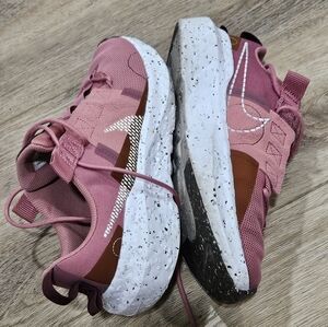 Nike Women's Pink and White Runing Sneakers Desert Berry